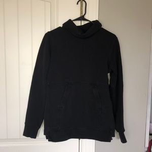 Lululemon sweatshirt